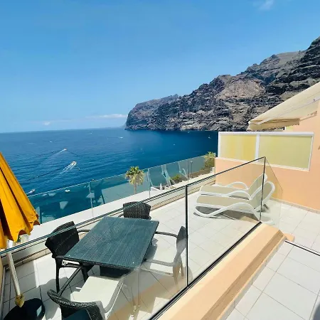 Apartment Magnificent Apt. With Sea View, Cliff & Marina Santiago Del Teide