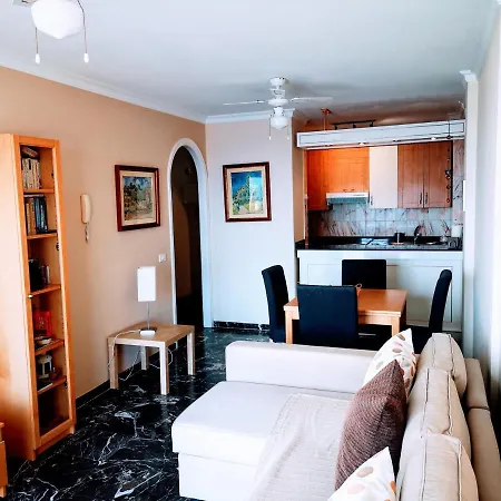 Magnificent Apt. With Sea View, Cliff & Marina Apartmán *