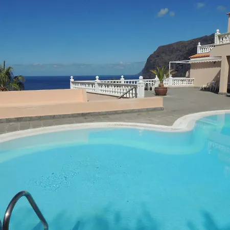 Magnificent Apt. With Sea View, Cliff & Marina *